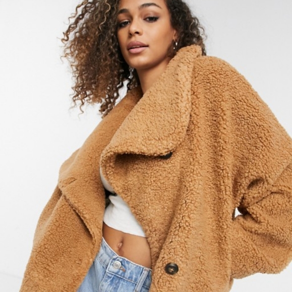 Izzy Wrap Teddy Jacket Sand 